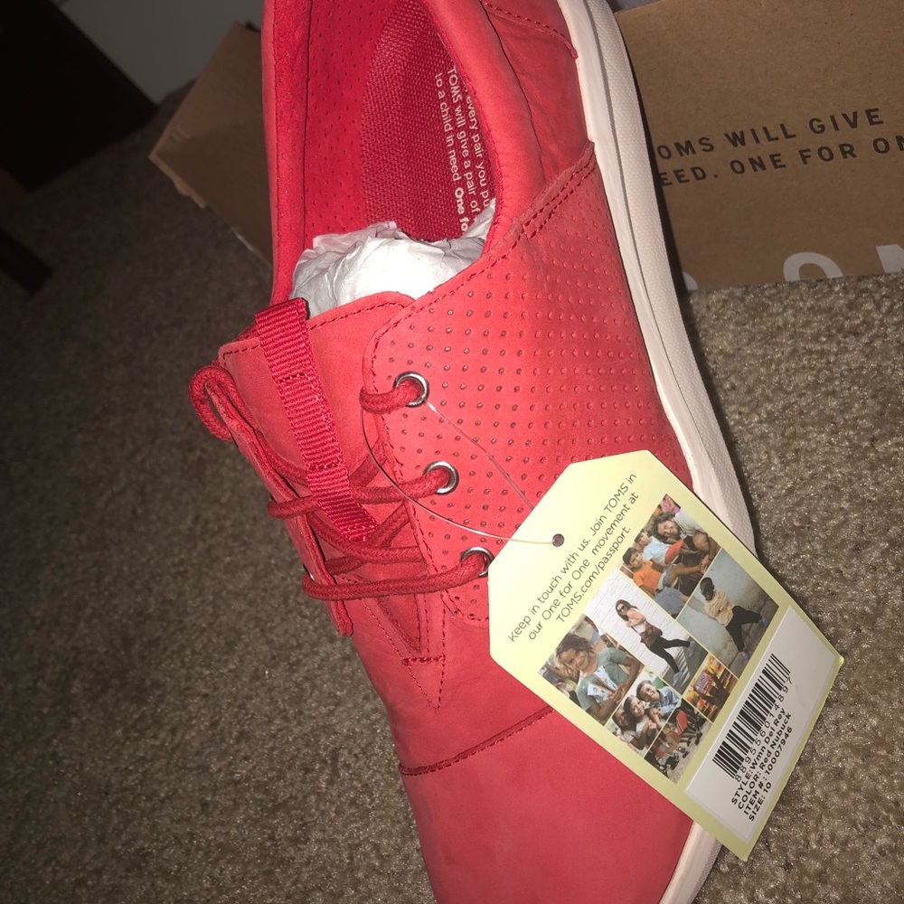 Red TOMS !! NWTO